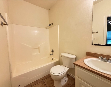2455 Montgomery Road - Photo Thumbnail 7