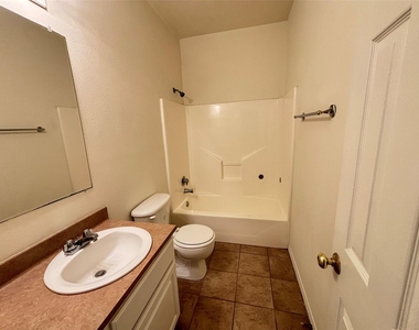 2455 Montgomery Road - Photo Thumbnail 4