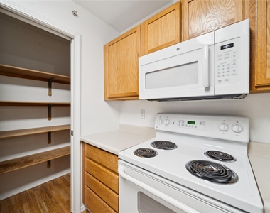 9905 William Jones Circle Unit 2 - Photo Thumbnail 43