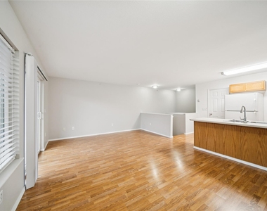 9905 William Jones Circle Unit 2 - Photo Thumbnail 31