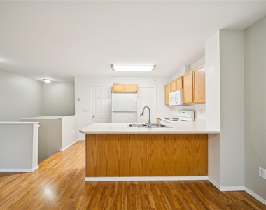 9905 William Jones Circle Unit 2 - Photo Thumbnail 32