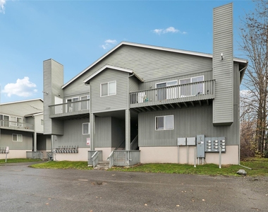 9905 William Jones Circle Unit 2 - Photo Thumbnail 5