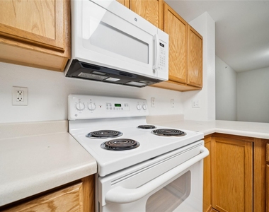 9905 William Jones Circle Unit 2 - Photo Thumbnail 41
