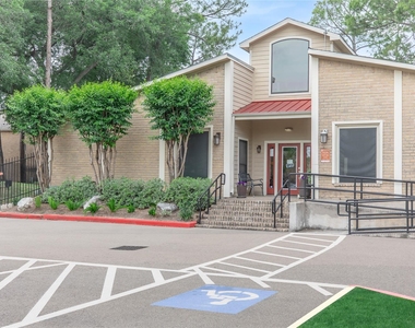 8282 Cambridge Street - Photo Thumbnail 5