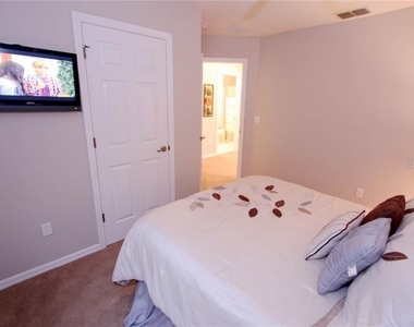 3152 Yellow Lantana Lane - Photo Thumbnail 16