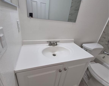 5435 Se 28th Lane - Photo Thumbnail 7