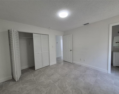 5435 Se 28th Lane - Photo Thumbnail 16