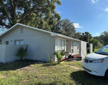 5435 Se 28th Lane - Photo Thumbnail 1