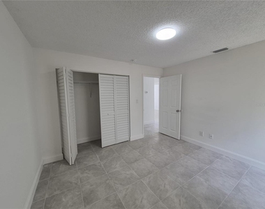 5435 Se 28th Lane - Photo Thumbnail 3