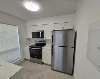5435 Se 28th Lane - Photo Thumbnail 12