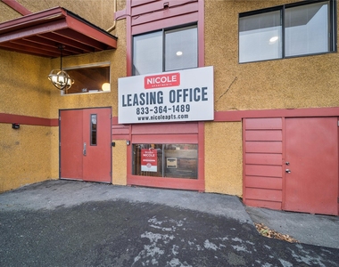 1046 W 26th Ave - Photo Thumbnail 13