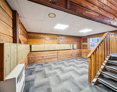 1046 W 26th Ave - Photo Thumbnail 17