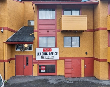1046 W 26th Ave - Photo Thumbnail 2