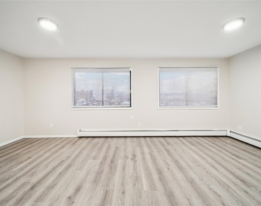 1046 W 26th Ave - Photo Thumbnail 21
