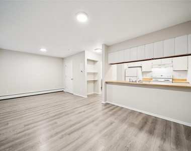 1046 W 26th Ave - Photo Thumbnail 24