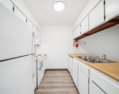 1046 W 26th Ave - Photo Thumbnail 35