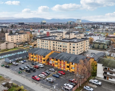 1046 W 26th Ave - Photo Thumbnail 11