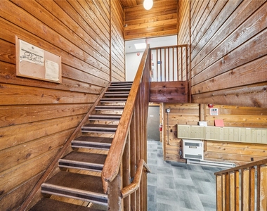 1046 W 26th Ave - Photo Thumbnail 9