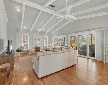 2420 24th Street W - Photo Thumbnail 9