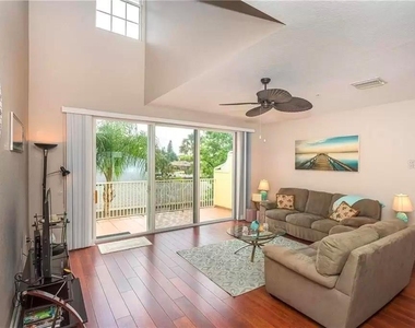 8920 Duval Lane - Photo Thumbnail 6