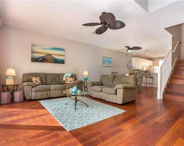 8920 Duval Lane - Photo Thumbnail 3