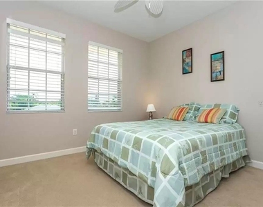 8920 Duval Lane - Photo Thumbnail 17