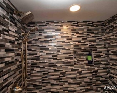21 Groveway - Photo Thumbnail 23