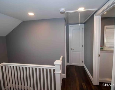 21 Groveway - Photo Thumbnail 19