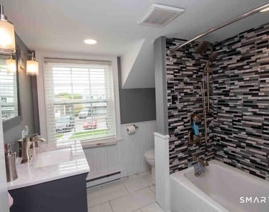 21 Groveway - Photo Thumbnail 22