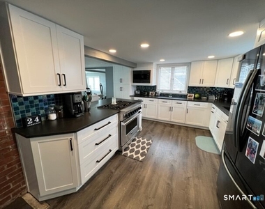21 Groveway - Photo Thumbnail 7