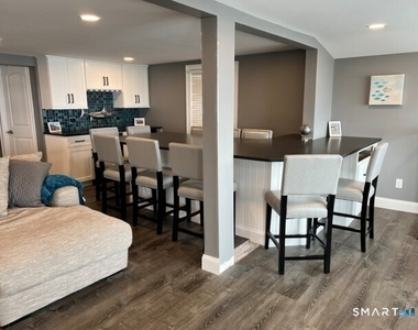 21 Groveway - Photo Thumbnail 11