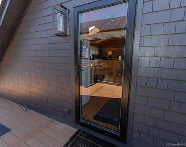 48 Swan Avenue - Photo Thumbnail 4