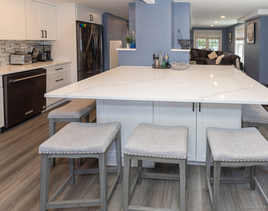 55 Swan Avenue - Photo Thumbnail 15