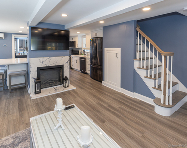 55 Swan Avenue - Photo Thumbnail 5