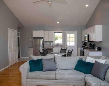 10 Groveway - Photo Thumbnail 6