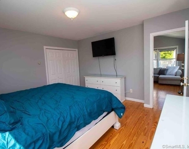 10 Groveway - Photo Thumbnail 10