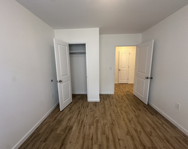 31-72 31st Street - Photo Thumbnail 5