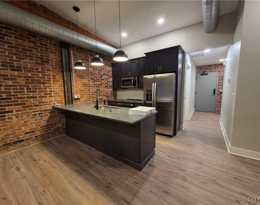 100 Buckley Road - Photo Thumbnail 33