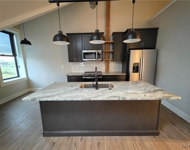 100 Buckley Road - Photo Thumbnail 41