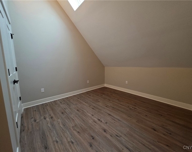 100 Buckley Road - Photo Thumbnail 36