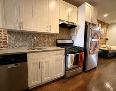 556 Kosciuszko Street - Photo Thumbnail 1