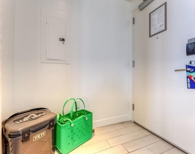 3101 Bayshore Drive - Photo Thumbnail 12