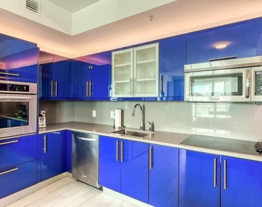 3101 Bayshore Drive - Photo Thumbnail 5