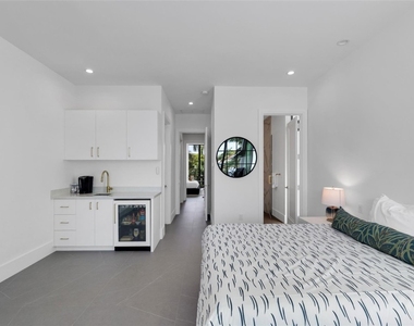 1730 Se 13th Street - Photo Thumbnail 11