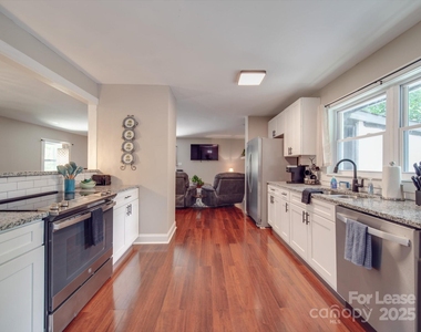 1510 Lynhurst Drive - Photo Thumbnail 5