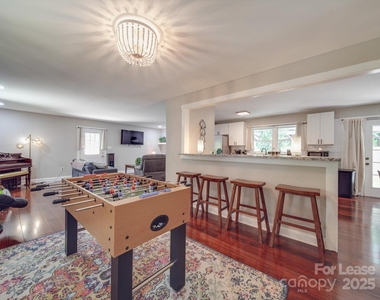 1510 Lynhurst Drive - Photo Thumbnail 1