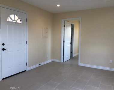 9019 Farralone Avenue - Photo Thumbnail 13