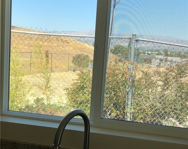 9019 Farralone Avenue - Photo Thumbnail 8