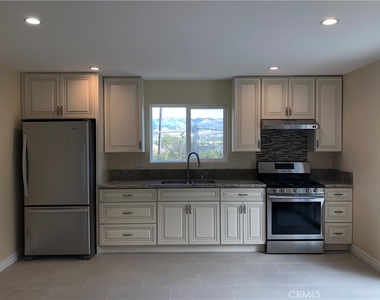 9019 Farralone Avenue - Photo Thumbnail 3