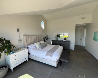809 Emerald Bay - Photo Thumbnail 12